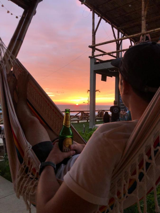 Free Spirit Ecuador, Puerto Engabao Hotell Exteriör bild