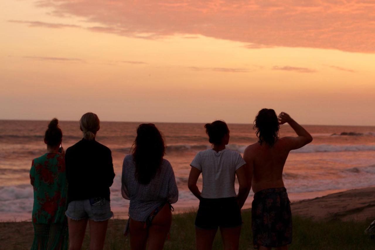 Free Spirit Ecuador, Puerto Engabao Hotell Exteriör bild